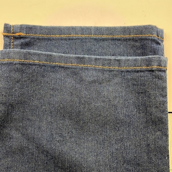 NYDJ Bootcut Flare Mid Rise Size 4 - Picture 13 of 16